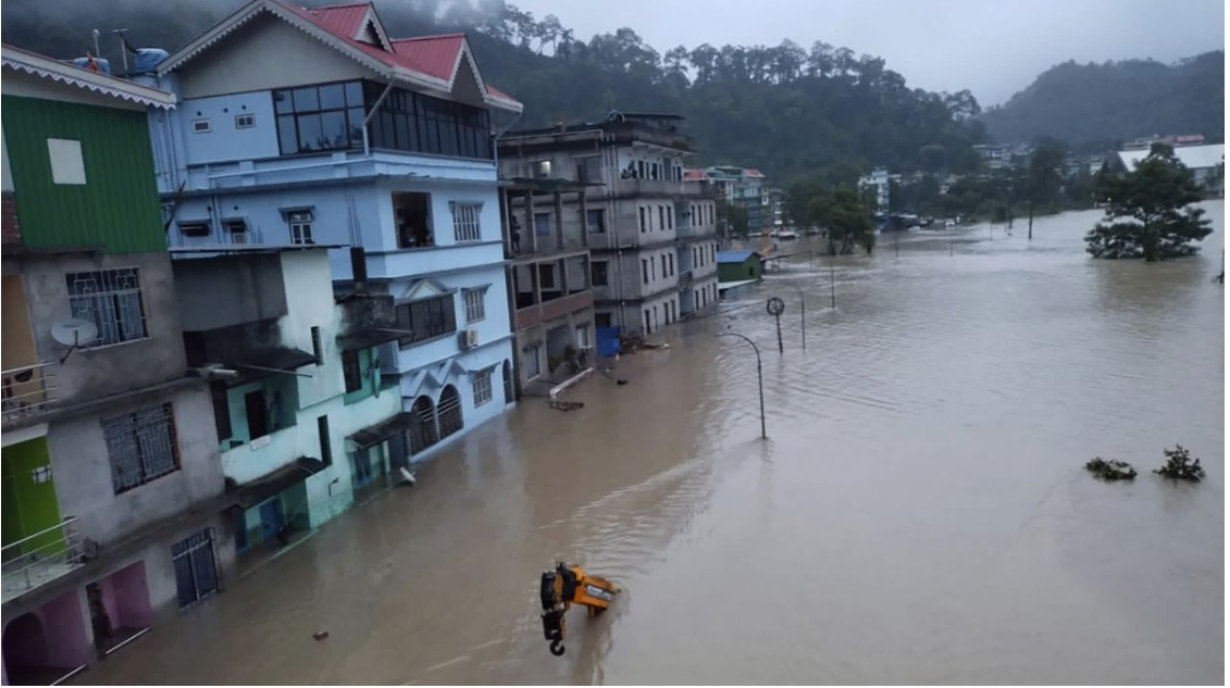  Tragedy Strikes Sikkim: Flash Floods Claim Lives, Rescue Efforts Underway